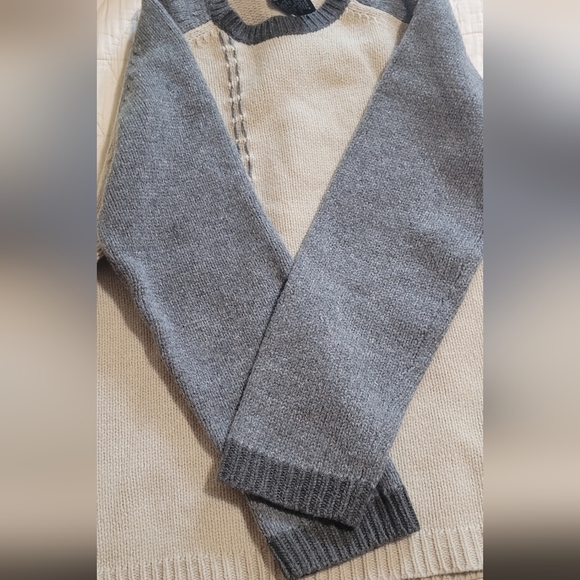 💜2 for $10💜Bundle and save. One of a kind sweater with hand woven details. - Picture 4 of 10